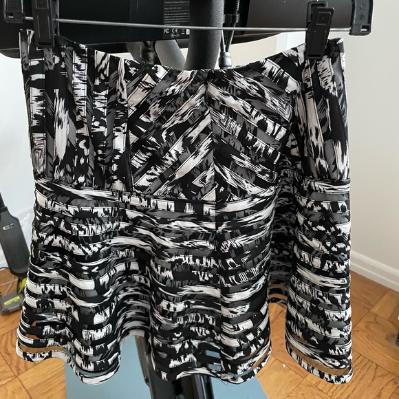 Parker mixed print mini skirt - Picture 2 of 3
